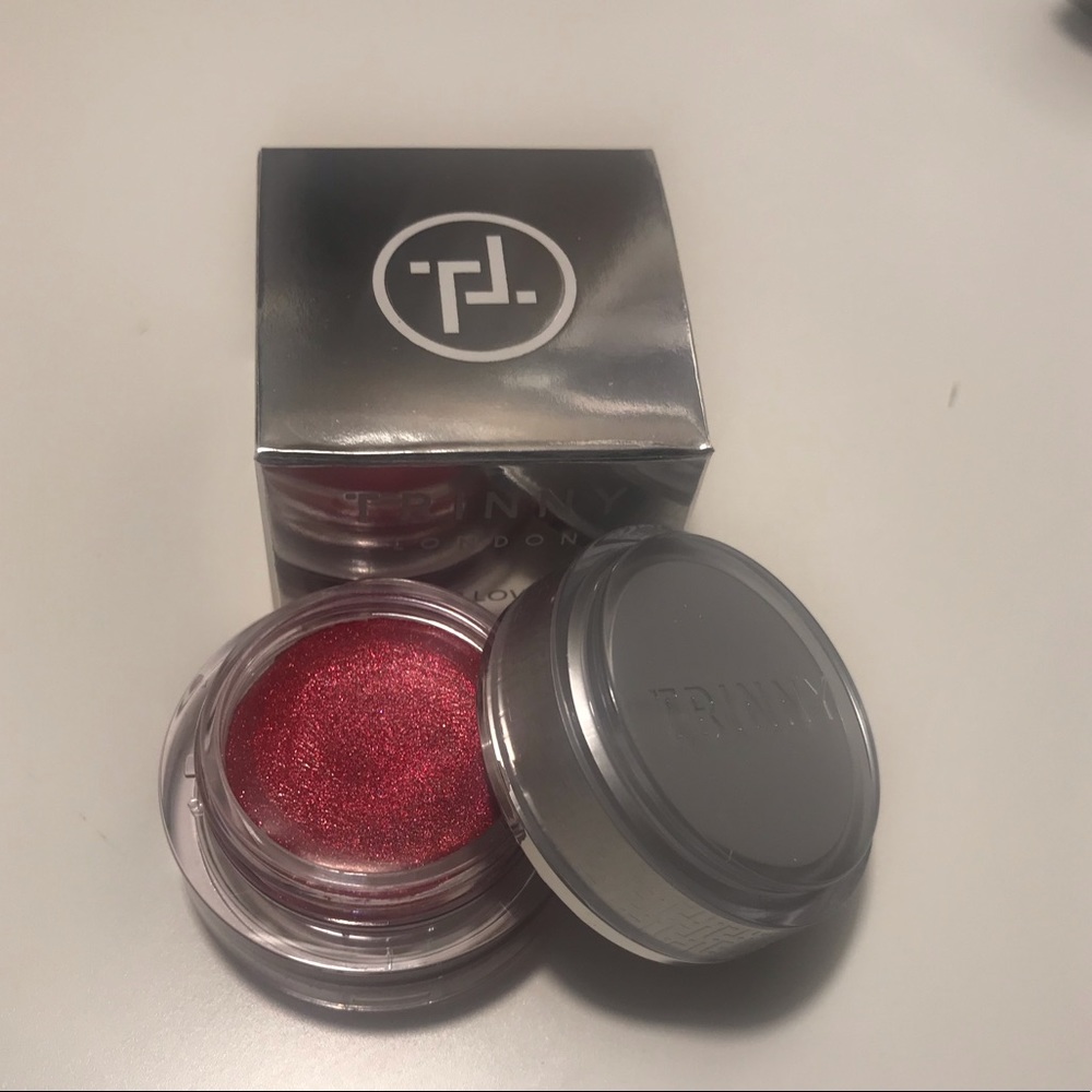 Trinny London Lip Love in Valentina